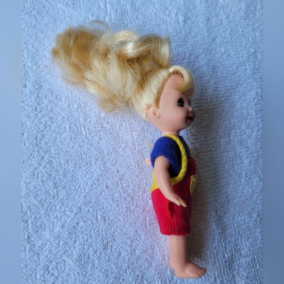 Barbie's Little  Sister Kelly - Picture 10 of 11